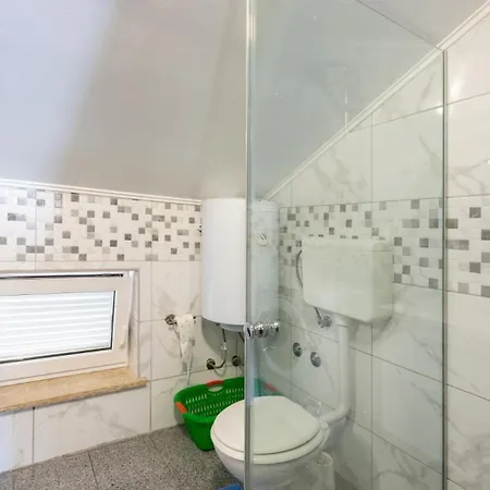 View 3 By Guide Apartman Rijeka